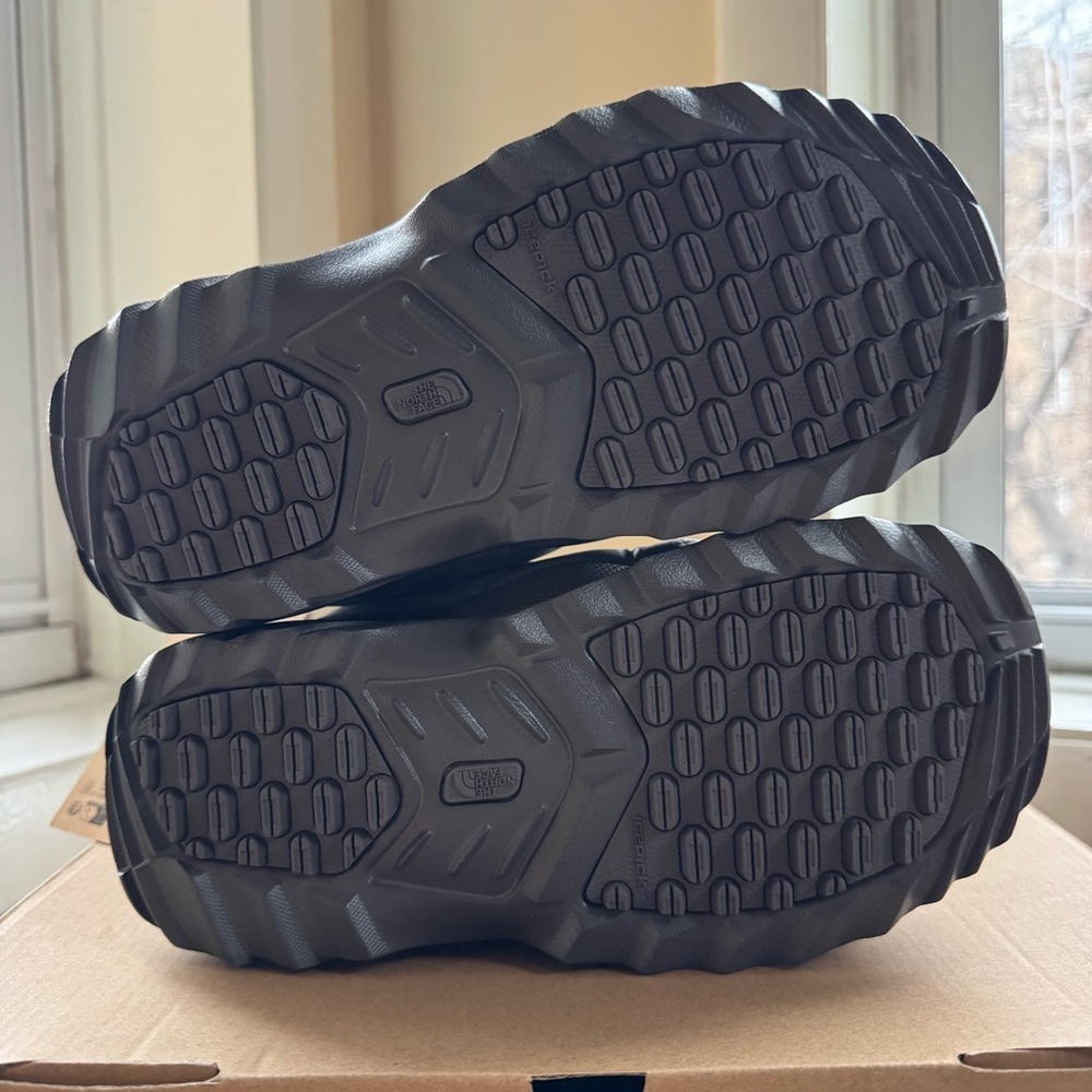 North Face x Skims Nuptse Traction Chukka Gunmetal Men's 6 / Women's 8 - Picture 7 of 12